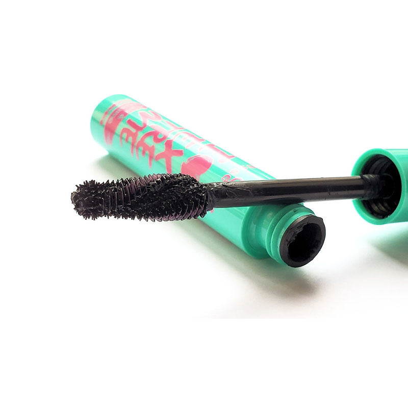 Essence-I-Love-Extreme-Volume-Mascara5